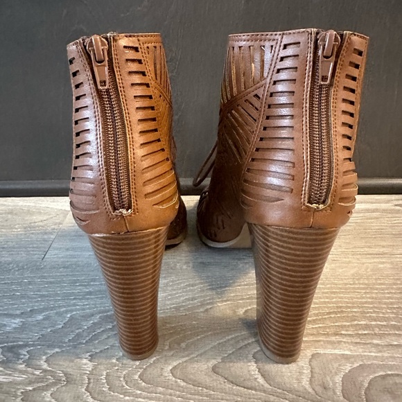 Brown Block Heeled Sandals - Picture 3 of 4